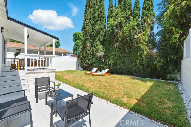 Detail Gallery Image 16 of 16 For 13021 Killion St, Sherman Oaks,  CA 91401 - 3 Beds | 2/1 Baths