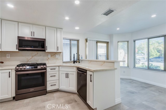 Detail Gallery Image 6 of 38 For 11721 Mount Sterling Ct, Rancho Cucamonga,  CA 91737 - 4 Beds | 3 Baths