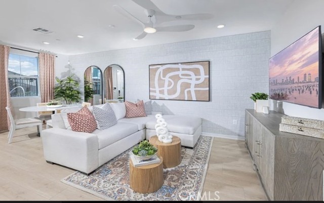 Detail Gallery Image 8 of 24 For 33221 Opal Glass Dr, French Valley,  CA 92596 - 3 Beds | 2/1 Baths