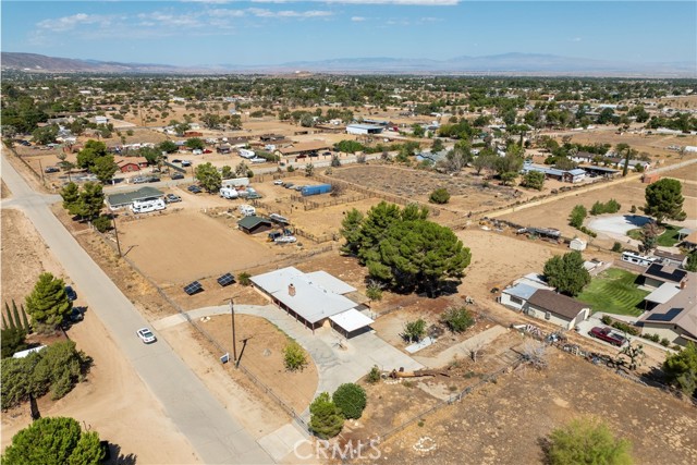 1729 W Avenue N8, Palmdale CA: https://media.crmls.org/medias/4c10ca4a-4a0c-4c6a-bbb2-5eb428faa851.jpg