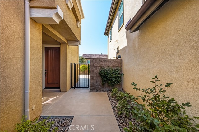 Detail Gallery Image 3 of 34 For 19956 Giovanni Ct, Yorba Linda,  CA 92886 - 3 Beds | 2/1 Baths