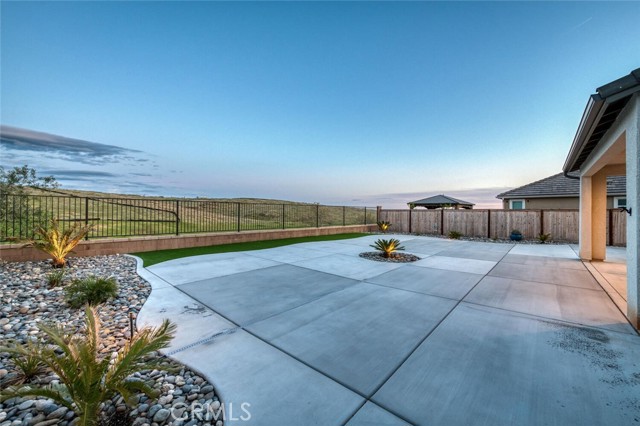 Detail Gallery Image 29 of 50 For 4465 Crown Bluffs Dr, Madera,  CA 93636 - 4 Beds | 3 Baths