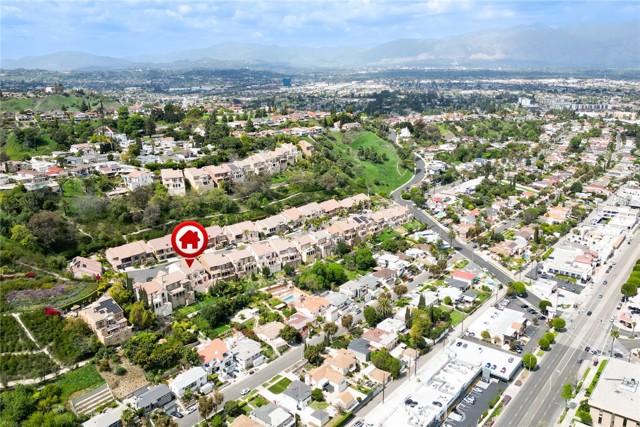 928 Kingsford Street, Monterey Park CA: https://media.crmls.org/medias/4c128d4d-c425-4af9-8398-8d492ace9578.jpg