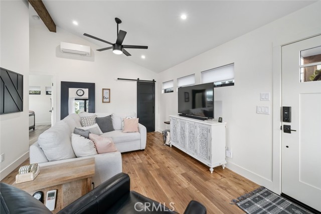 760 & 762 Woodbridge, San Luis Obispo CA: https://media.crmls.org/medias/4c12d39c-97ff-40d0-ba0c-9aafe547d0c3.jpg