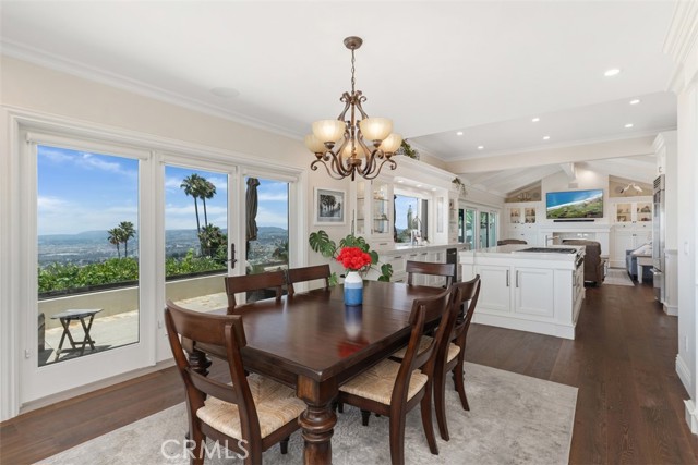 413 E Avenida Cordoba, San Clemente CA: https://media.crmls.org/medias/4c1304f8-c585-4b09-883b-e789bd0948c7.jpg