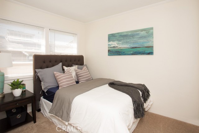 Detail Gallery Image 7 of 11 For 521 Carnation Ave, Corona Del Mar,  CA 92625 - 2 Beds | 1 Baths
