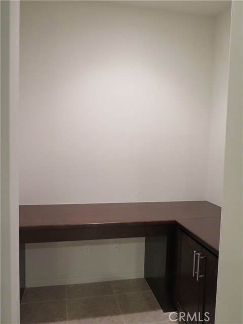 Detail Gallery Image 7 of 22 For 18049 Magee Ln, Yorba Linda,  CA 92886 - 3 Beds | 2/1 Baths