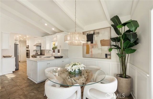 Detail Gallery Image 11 of 28 For 216 Poppy Ave, Corona Del Mar,  CA 92625 - 3 Beds | 2 Baths