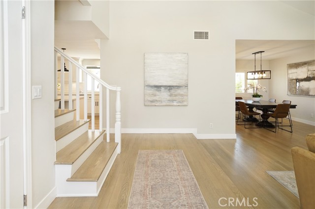 Detail Gallery Image 8 of 69 For 6494 Joshua St, Oak Park,  CA 91377 - 5 Beds | 3 Baths