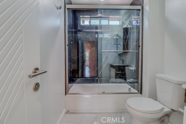 https://media.crmls.org/medias/4c150999-4d8e-4e6a-9462-0ac596440eb0.jpg?preset=X-Large