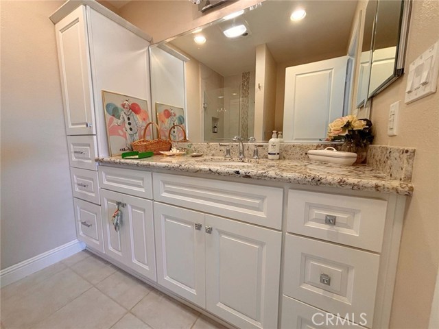 12400 MONTECITO Road, Seal Beach CA: https://media.crmls.org/medias/4c152c28-4a8b-4b10-b043-5a618bb7c11a.jpg
