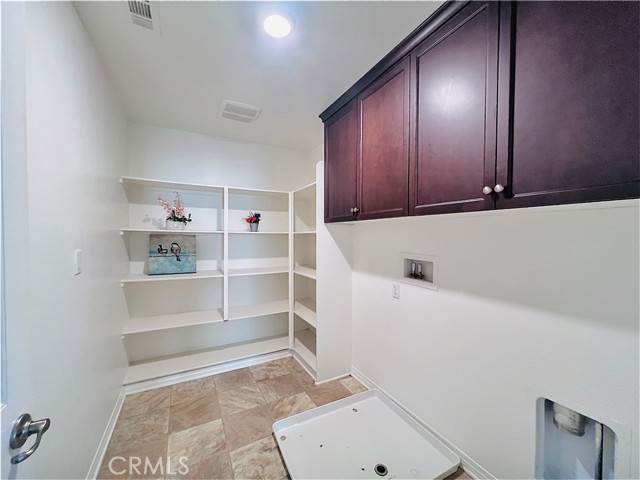 Detail Gallery Image 37 of 49 For 3172 E Mount Rainier Dr, Ontario,  CA 91762 - 4 Beds | 3 Baths