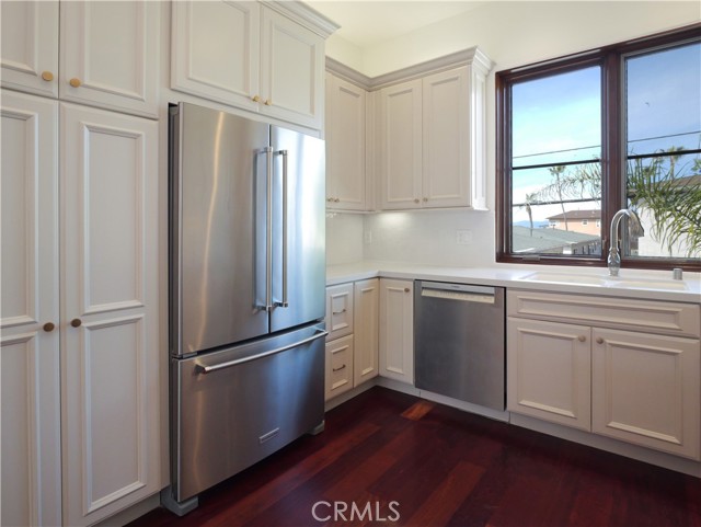 Detail Gallery Image 9 of 36 For 105 Paseo De La Playa #F,  Redondo Beach,  CA 90277 - 3 Beds | 3/1 Baths