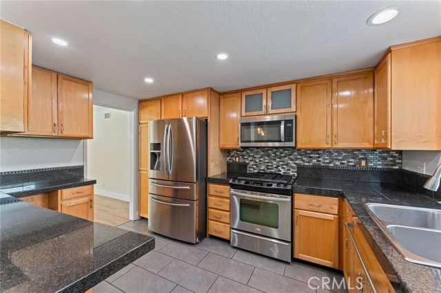 Detail Gallery Image 27 of 34 For 26942 Fort Apache Cir, Lake Forest,  CA 92630 - 3 Beds | 2 Baths