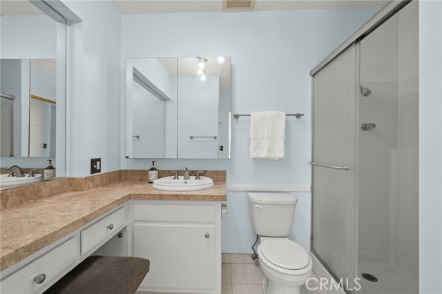 Detail Gallery Image 21 of 45 For 5017 Cartwright #3,  North Hollywood,  CA 91601 - 4 Beds | 2/1 Baths