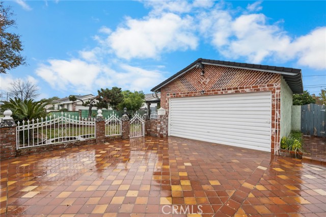 Detail Gallery Image 3 of 44 For 4227 Benham Ave, Baldwin Park,  CA 91706 - 4 Beds | 2 Baths