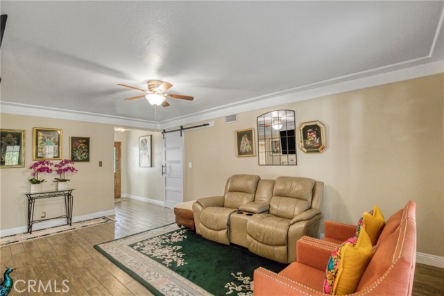 Detail Gallery Image 5 of 20 For 19016 Runnymede, Reseda,  CA 91335 - 3 Beds | 2 Baths