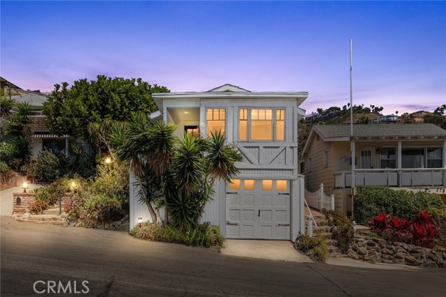 2750 Solana Way, Laguna Beach CA: https://media.crmls.org/medias/4c1909d6-da13-4513-8bdb-c11a5edbf6b0.jpg