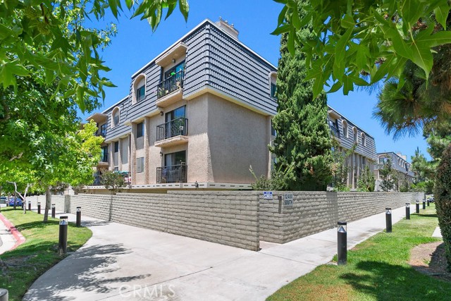 12400 Montecito Road, Seal Beach CA: https://media.crmls.org/medias/4c191d80-0776-44a2-9445-6ddcfa820850.jpg