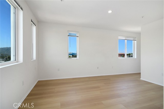124 West Colorado, 502 photo 15