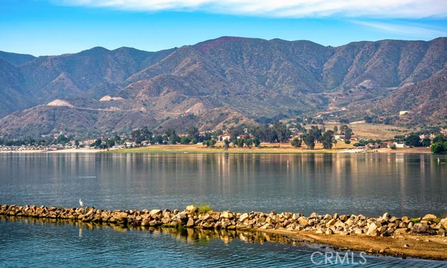 16700 Joy Street, Lake Elsinore CA: https://media.crmls.org/medias/4c1aa944-801f-44c6-a174-2c5d4d39bcfe.jpg