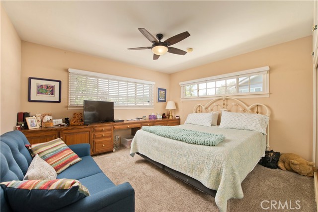 Detail Gallery Image 19 of 26 For 16534 Bosque Dr, Encino,  CA 91436 - 3 Beds | 2/1 Baths