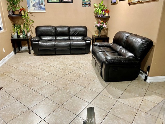 1149 E 49th Street, Los Angeles, CA, 90011 1149 E 49th Street, Los Angeles, CA, 90011