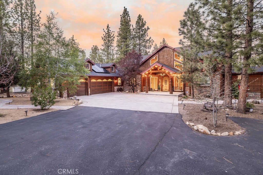 https://media.crmls.org/medias/4c1c5d79-83f5-4c58-9aa7-b8776822298d.jpg?preset=X-Large