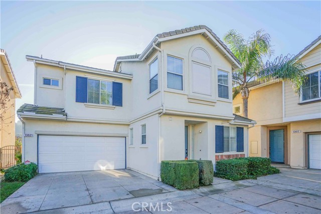 Detail Gallery Image 2 of 28 For 13621 Freemont Ct, La Mirada,  CA 90638 - 3 Beds | 3 Baths