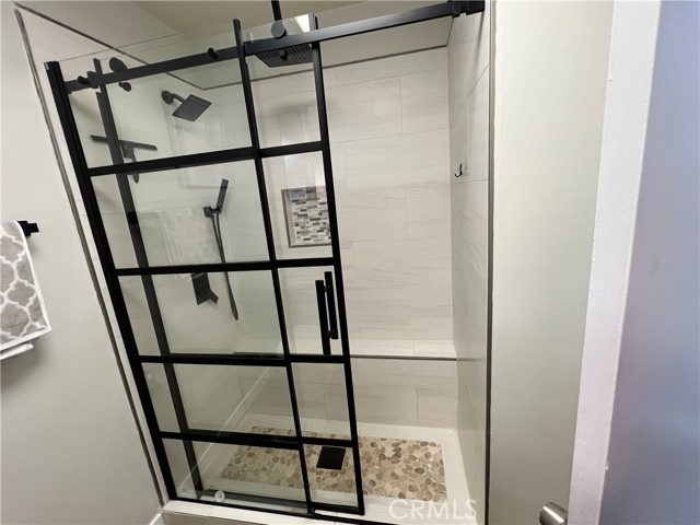 Detail Gallery Image 18 of 33 For 1135 W Coolfield Dr, Covina,  CA 91722 - 3 Beds | 2/1 Baths
