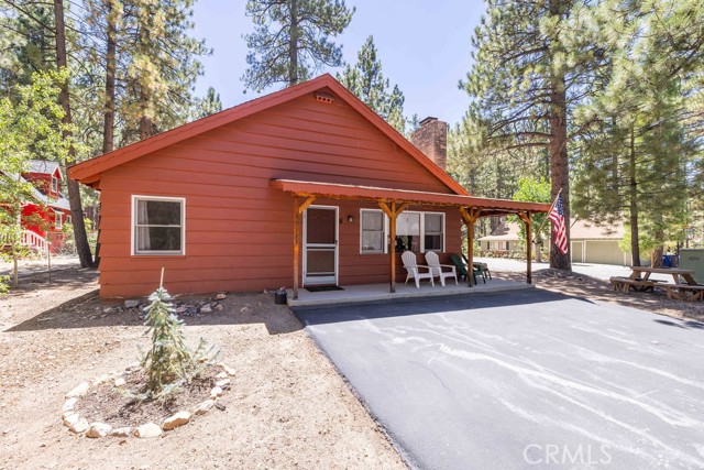 Detail Gallery Image 1 of 48 For 39135 Buckthorn Rd, Big Bear Lake,  CA 92315 - 2 Beds | 1 Baths