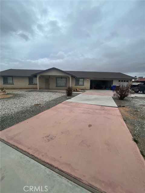21140 Yucca Loma Rd, Apple Valley, CA 92307