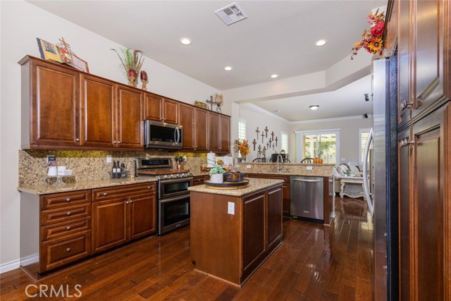 Detail Gallery Image 10 of 73 For 5539 Corte Viejo, Hemet,  CA 92545 - 2 Beds | 2 Baths