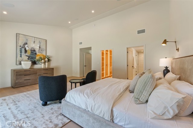 Detail Gallery Image 31 of 46 For 8960 Oak Park, –,  CA 91325 - 4 Beds | 3/1 Baths