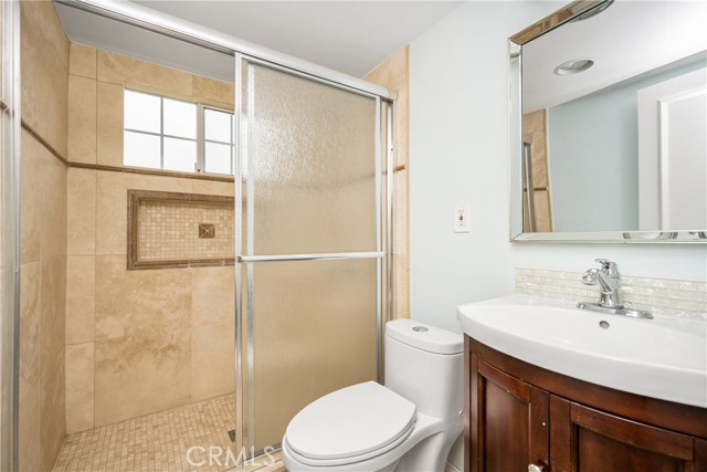 19201 Barrett Lane, North Tustin CA: https://media.crmls.org/medias/4c20ca43-f44a-44db-bf72-fbfc5a831a52.jpg