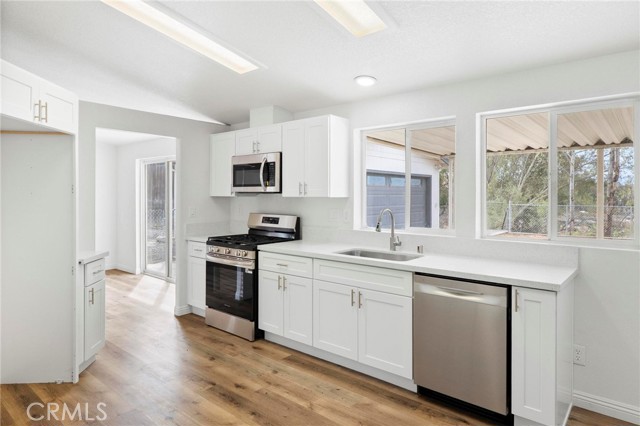 Detail Gallery Image 15 of 45 For 35451 Wildwood Canyon Rd, Yucaipa,  CA 92399 - 4 Beds | 2/1 Baths