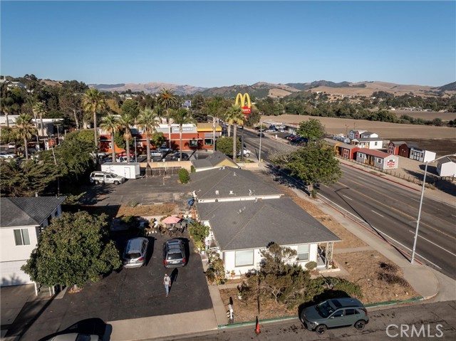 Detail Gallery Image 4 of 19 For 414 E Grand Ave, Arroyo Grande,  CA 93420 - 6 Beds | 4 Baths