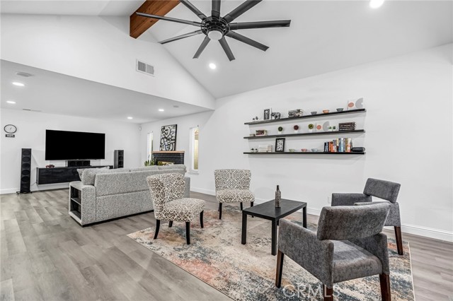 Detail Gallery Image 5 of 38 For 2488 Beechwood, Madera,  CA 93637 - 4 Beds | 3 Baths