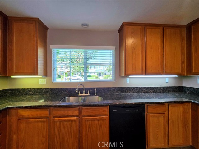 Detail Gallery Image 9 of 26 For 1750 E D St, Ontario,  CA 91764 - 3 Beds | 2/1 Baths