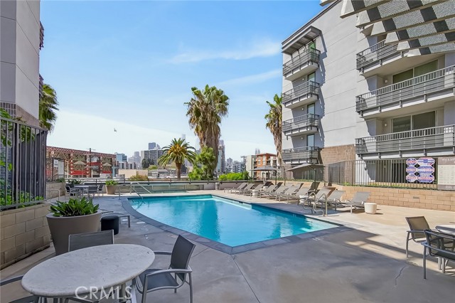 629 Traction, Los Angeles CA: https://media.crmls.org/medias/4c22d4fa-845f-43bb-b95a-f566b63c6d08.jpg