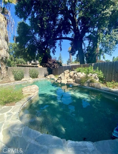 Detail Gallery Image 6 of 32 For 4800 W Crowley Ct, Visalia,  CA 93291 - 3 Beds | 2 Baths