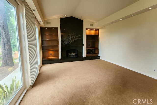 Detail Gallery Image 7 of 18 For 3103 Flintridge, Fullerton,  CA 92835 - 3 Beds | 3 Baths