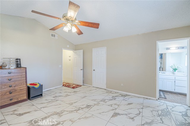 Detail Gallery Image 11 of 29 For 744 E Avenue J11, Lancaster,  CA 93535 - 3 Beds | 3 Baths