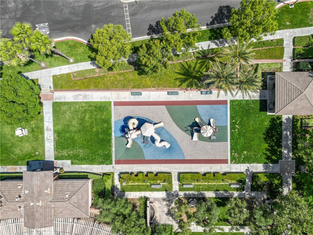 https://media.crmls.org/medias/4c26c8d0-d15e-461d-908f-b8ed4e39fe52.jpg?preset=X-Large