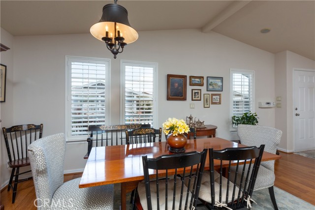 Detail Gallery Image 16 of 40 For 10681 Oak St #107,  Los Alamitos,  CA 90720 - 2 Beds | 2 Baths