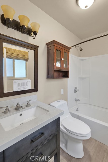 412 San Bernardino Avenue, Sugarloaf CA: https://media.crmls.org/medias/4c2777f0-158c-4e4e-8f59-9ddfee33a0c9.jpg