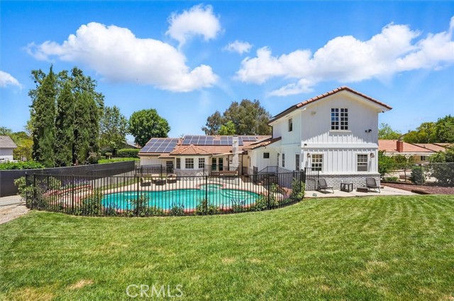 922 Carefree Drive, Simi Valley CA: https://media.crmls.org/medias/4c282490-53e5-48dc-895f-1ace1e81605d.jpg