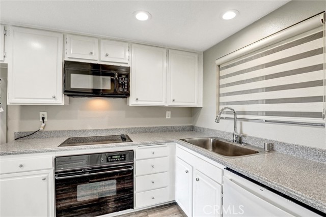 Detail Gallery Image 3 of 40 For 3364 Punta Alta 2d,  Laguna Woods,  CA 92637 - 2 Beds | 2 Baths