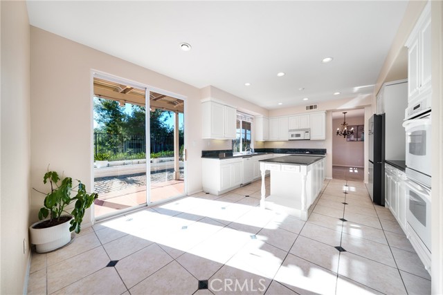 Detail Gallery Image 9 of 35 For 45339 Tiburcio, Temecula,  CA 92592 - 5 Beds | 3 Baths