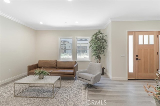 Detail Gallery Image 13 of 39 For 569 Lincoln Ave #8,  Pasadena,  CA 91103 - 3 Beds | 2 Baths